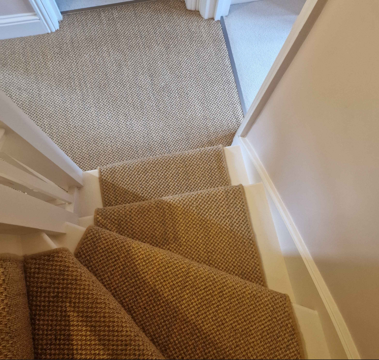 Chunky boucle sisal runner with a whipped edge