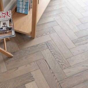 V4 wooden floor